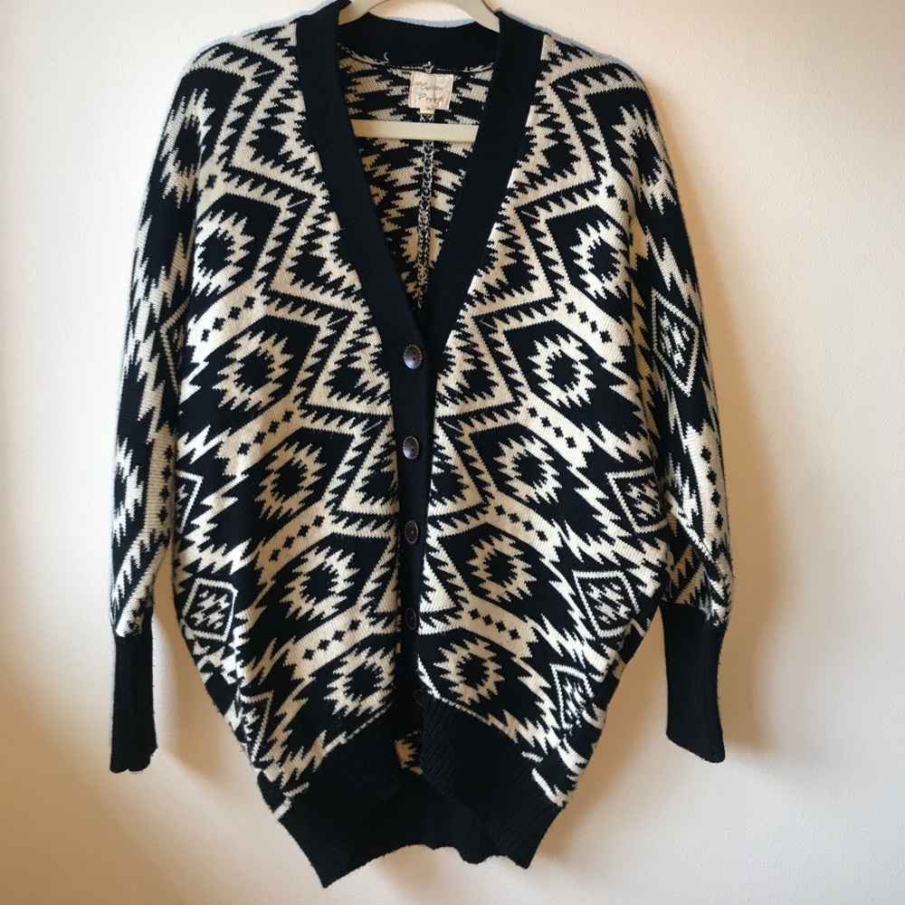 Oversized Aztec Print Sweater
